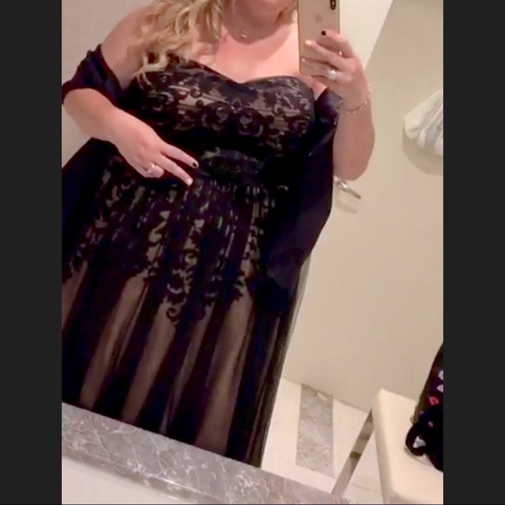 City chic dress